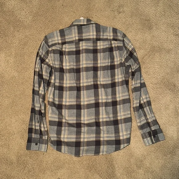 American Eagle Grey and Black Super Soft Flannel Shirt - Picture 3 of 3